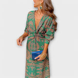 Uzun Kollu Şık Elbise