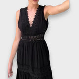 Zekiye™ | Zarif Dantelli V-Yaka Elbise