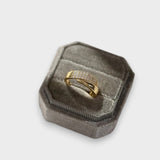 Atahan | Işıltılı taşlı zarif altın yüzük