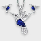 Arzu Melis | Mavi-yeşil kolibri kolye, kısa zincir, şık hediye.