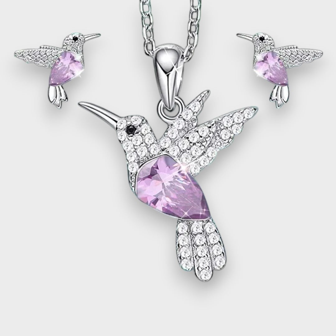 Arzu Melis | Mavi-yeşil kolibri kolye, kısa zincir, şık hediye.