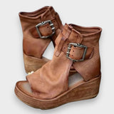 Yaren | Vintage Görünümlü Dolgu Topuk Sandaletler