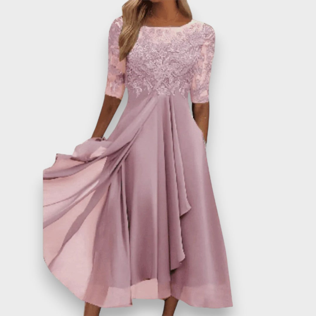 Ayperi | Şık ve rahat elbise