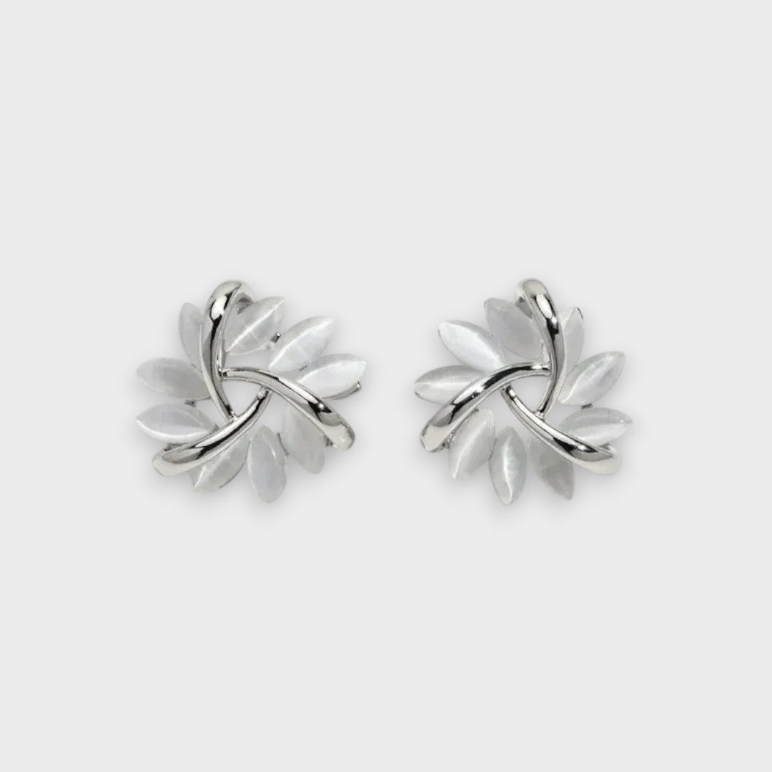 Nehir | Altın opal yapraklı halka küpeler